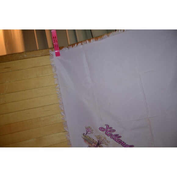 1940s Pink Fringed Scarf Dutchmen with Tulip Fields and Windmill - Picture 3 of 5